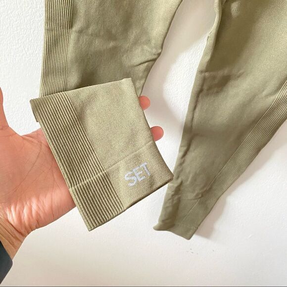 NWOT Set Active By Madeline Cline Seamless Leggings In Sea Grass - Picture 9 of 9